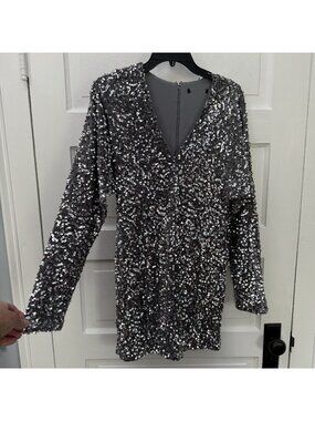 Women’s XS Silver Sequin Mini Dress Long Sleeve Plunge Back Bodycon Party